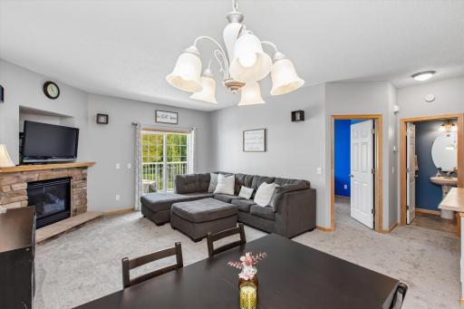 6727 Pine Crest Trail S, Cottage Grove, MN 55016