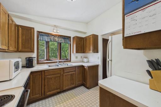 9194 Goldenrod Lane N, Maple Grove, MN 55369