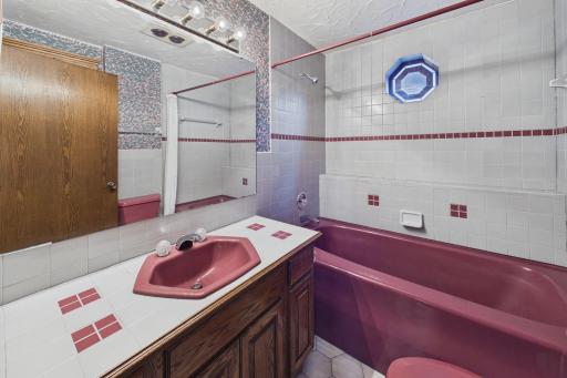 9194 Goldenrod Lane N, Maple Grove, MN 55369
