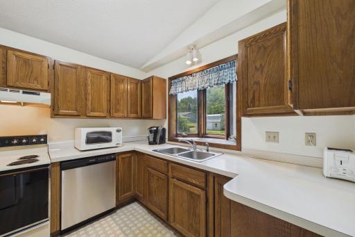 9194 Goldenrod Lane N, Maple Grove, MN 55369