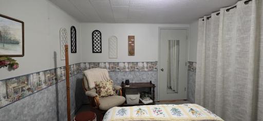 923 7th Avenue NW, Valley City, ND 58072