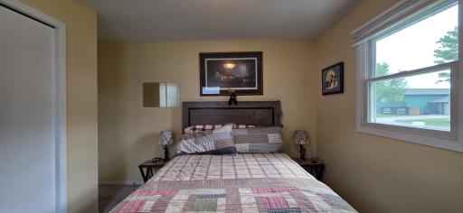 923 7th Avenue NW, Valley City, ND 58072