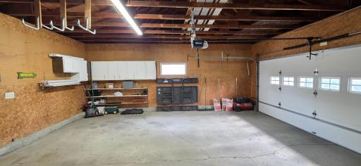 923 7th Avenue NW, Valley City, ND 58072