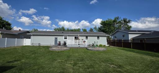 923 7th Avenue NW, Valley City, ND 58072