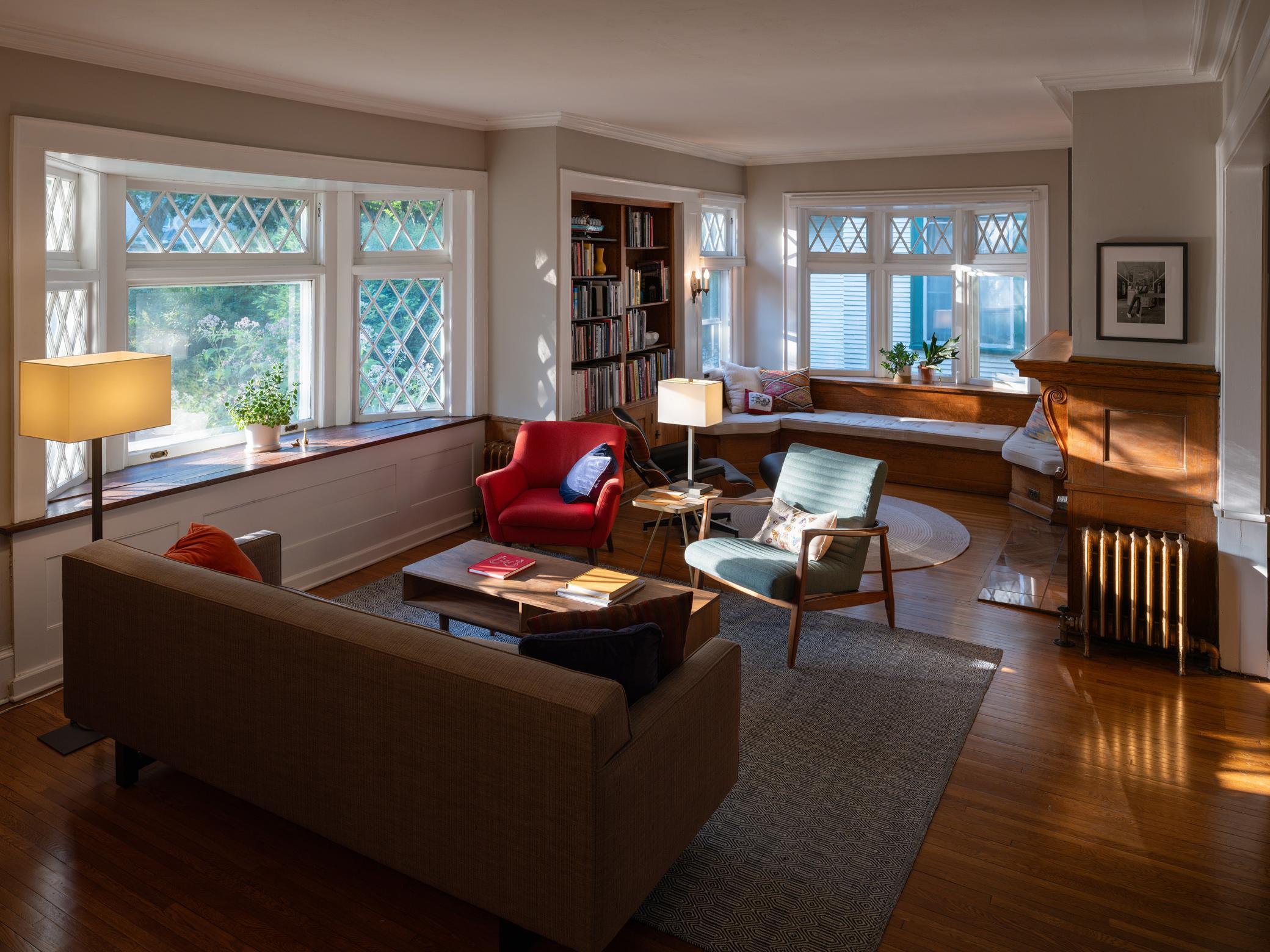 Morning sun Living room Library.jpg