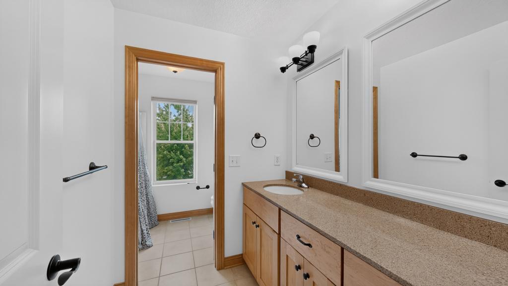 Full bath upstairs