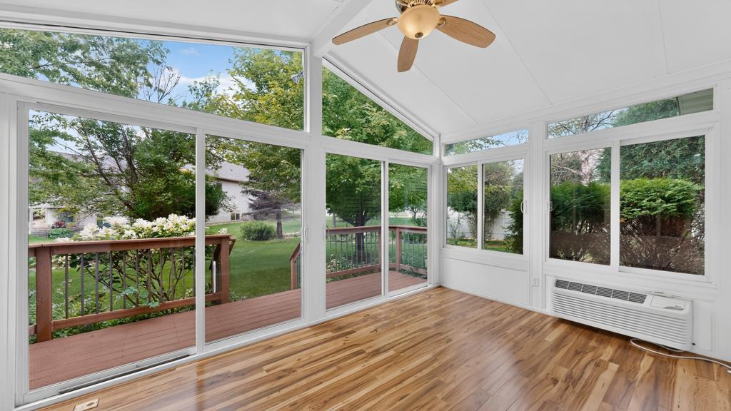 Four season sunroom