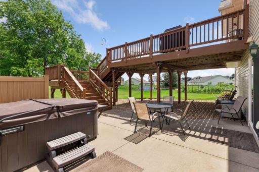 Walkout patioâperfect for a hot tub, morning coffee, or evening relaxation.