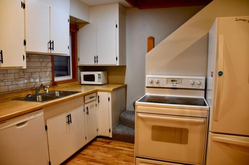 321 Tindolph Avenue N, Thief River Falls, MN 56701