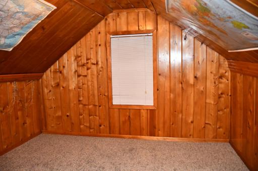 321 Tindolph Avenue N, Thief River Falls, MN 56701