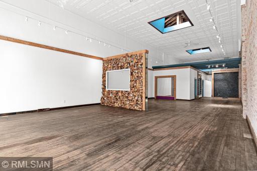 251 S Knowles Ave, New Richmond, WI-2.jpg