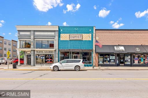 251 S Knowles Ave, New Richmond, WI-1.jpg