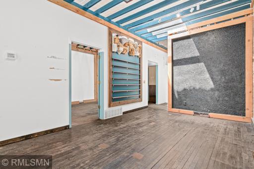 251 S Knowles Ave, New Richmond, WI-10.jpg