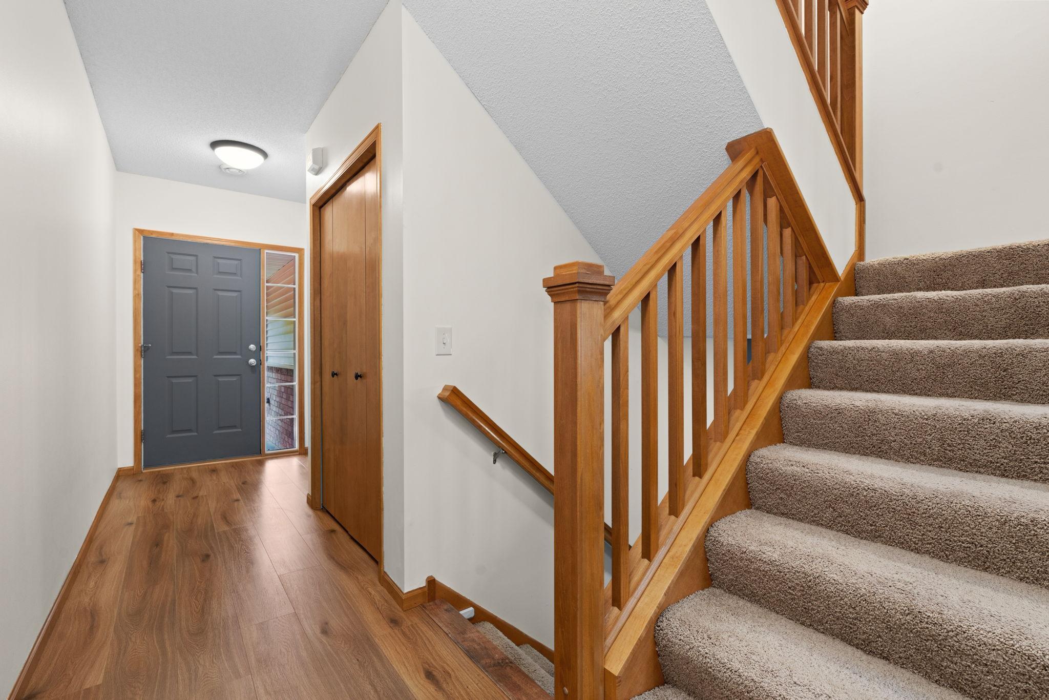 large entry / foyer