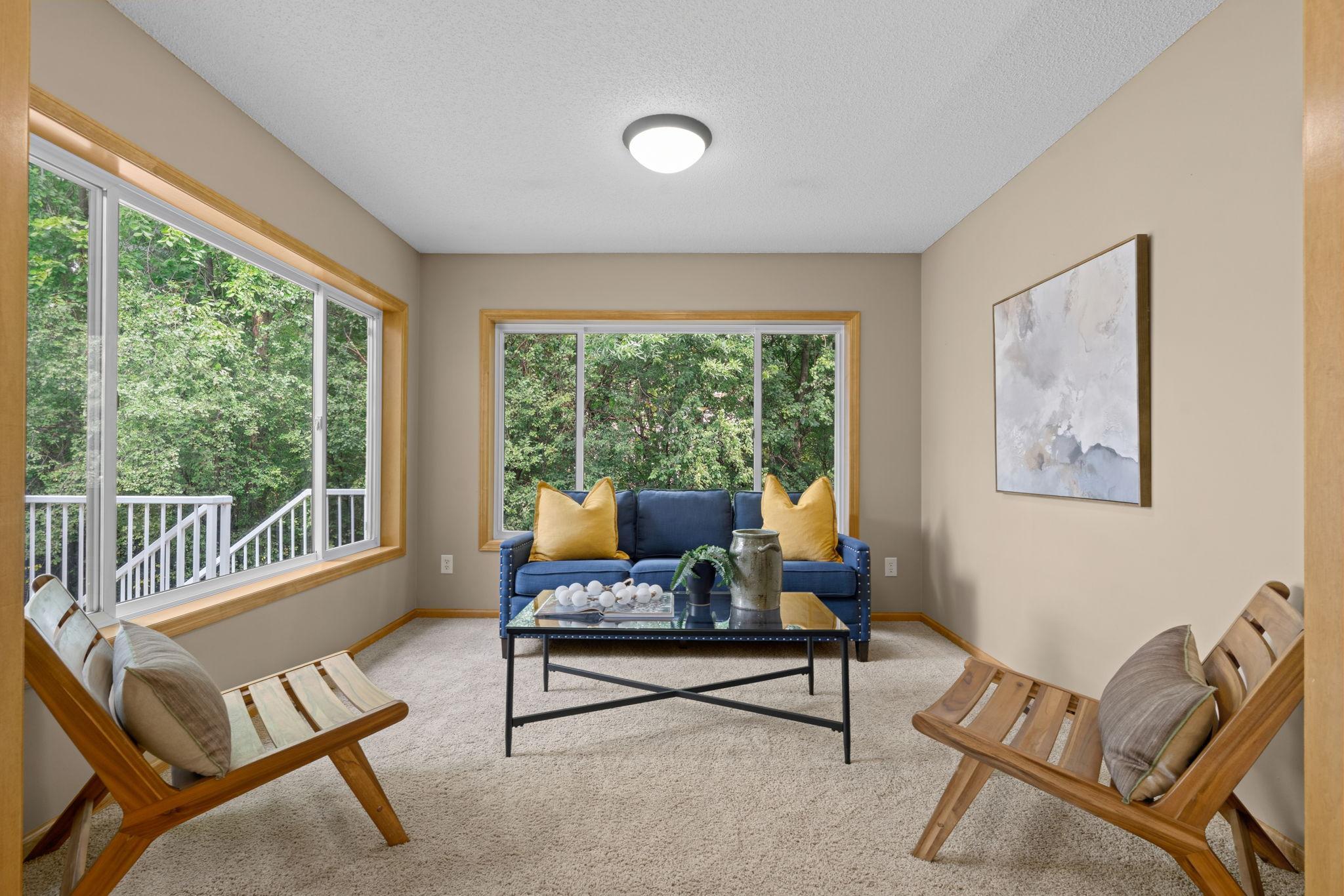 sunroom / sitting room