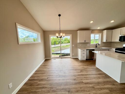 Dining - The Weston at 807 Walnut Grove Lane in Oakview Ridge!
