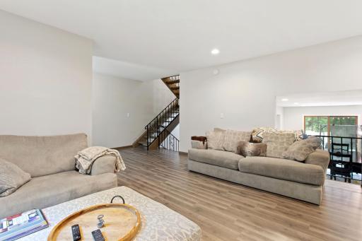 58 Walden Street, Burnsville, MN 55337