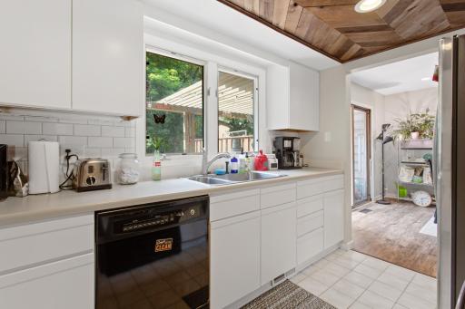 58 Walden Street, Burnsville, MN 55337