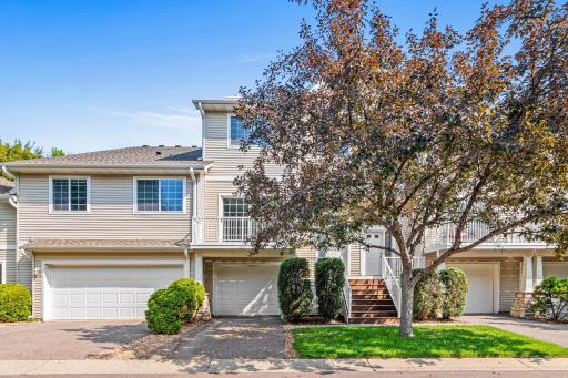 652 Willoughby Way W, Hopkins, MN 55305