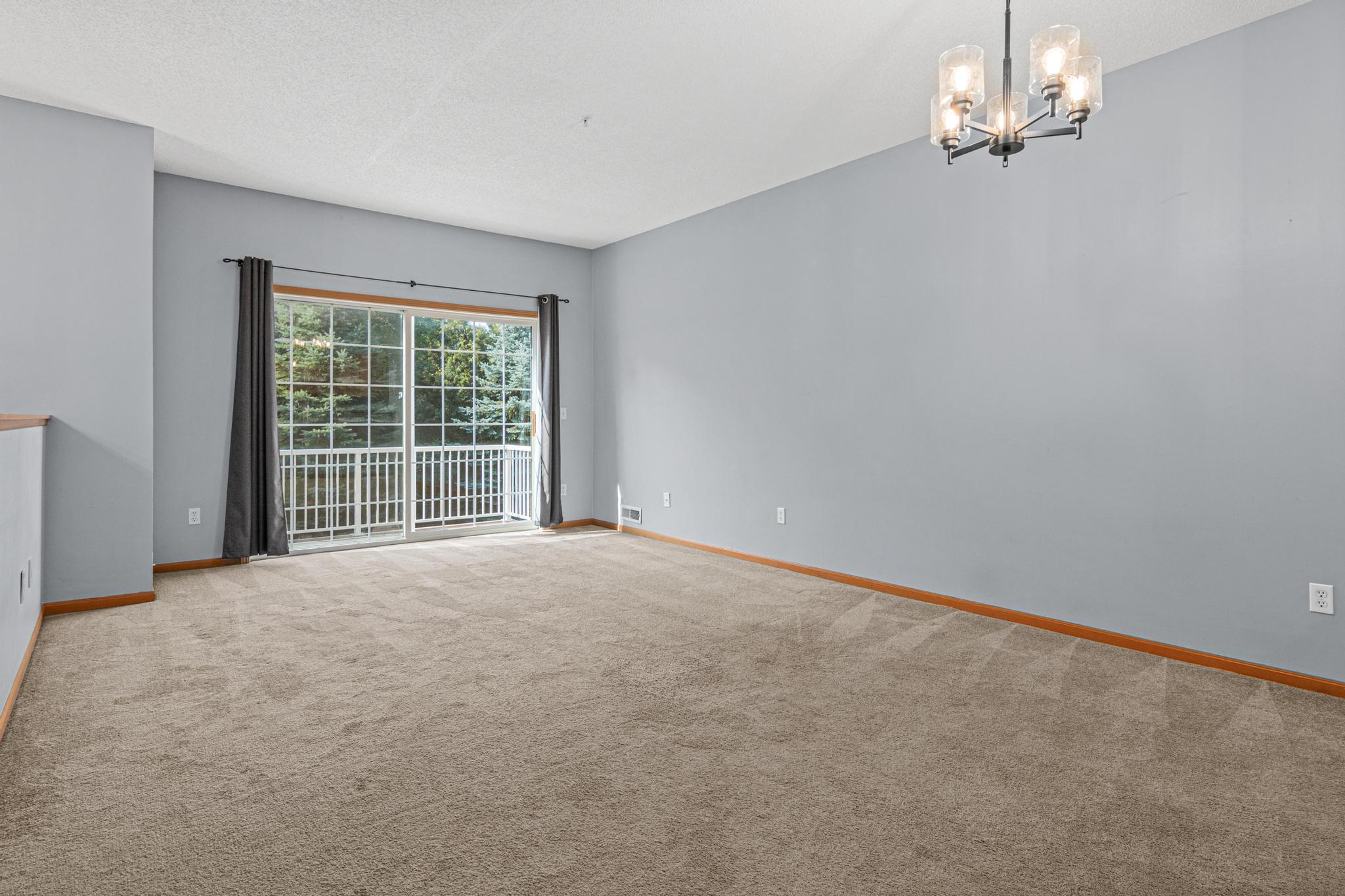 652 Willoughby Way W, Hopkins, MN-2.jpg