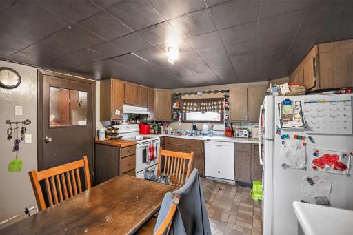 709 9th Street NE, Little Falls, MN 56345