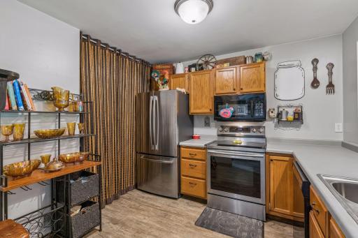 3030 Shields Drive, 101, Saint Paul, MN 55121