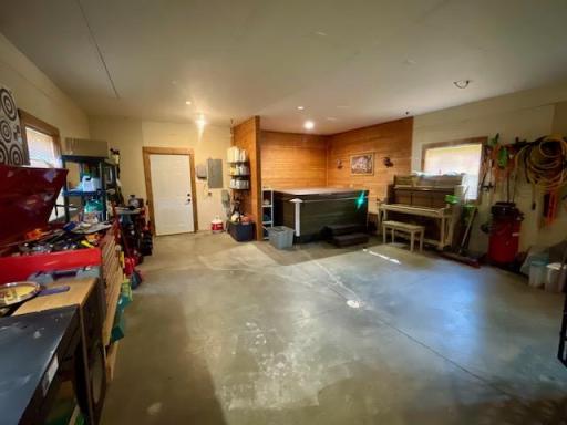 225 Country Club Drive, Lewiston, MN 55952