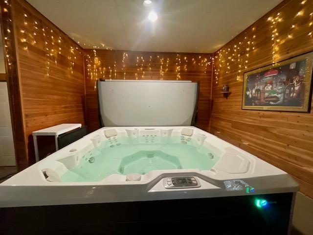 Hot tub View 2