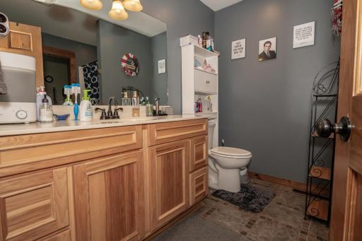 225 Country Club Drive, Lewiston, MN 55952