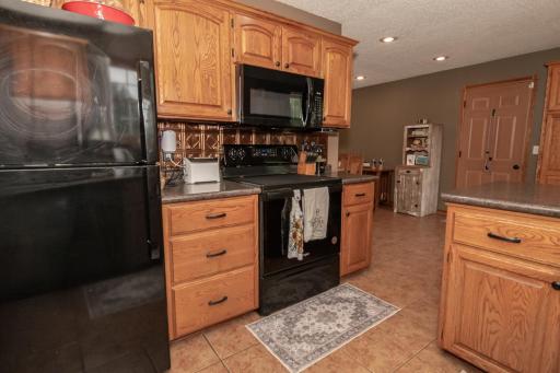 225 Country Club Drive, Lewiston, MN 55952