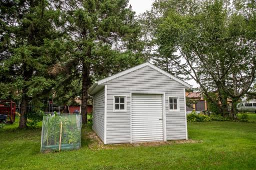 225 Country Club Drive, Lewiston, MN 55952