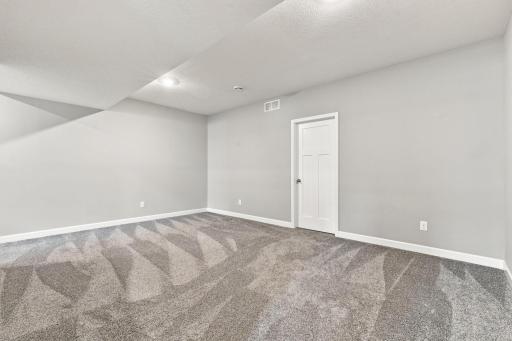1497 Summit Court, Stillwater, MN 55082