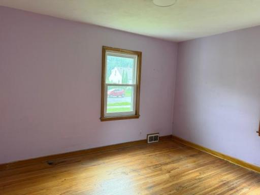 132 Richmond Street E, South Saint Paul, MN 55075