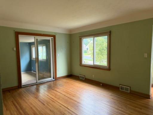 132 Richmond Street E, South Saint Paul, MN 55075