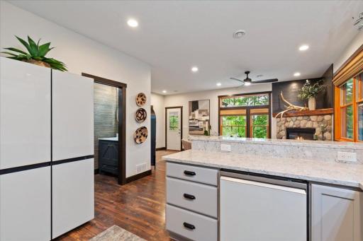 Quartz Counter Tops and Backsplash