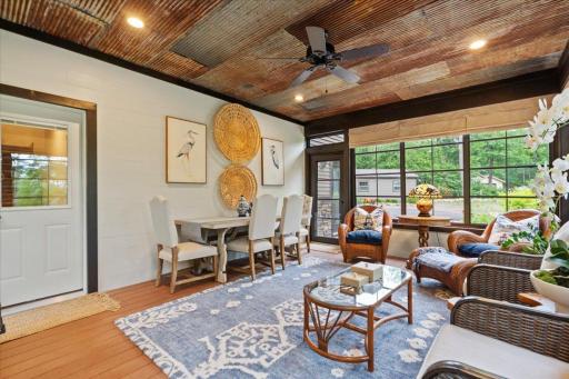Perfect Spring / Summer / Fall Living Room