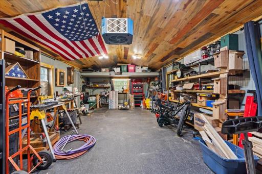 Heated & Cooled 16x32 Garage / Workshop