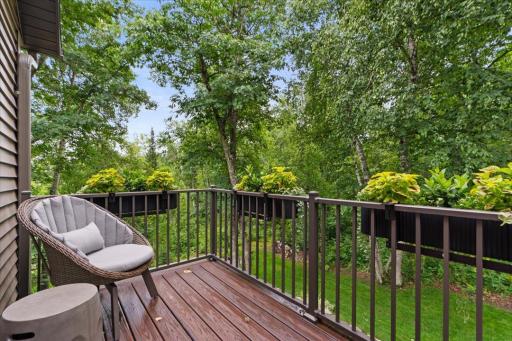 Composite Sitting Deck - Upper Level