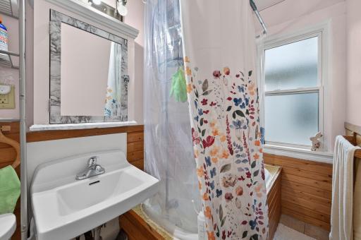 1520 Washington Street NE, Minneapolis, MN 55413