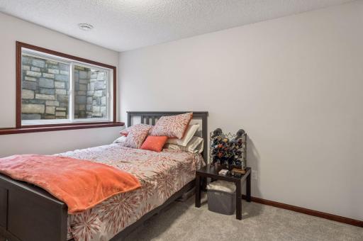 11207 Beechwood Lane, Woodbury, MN 55129