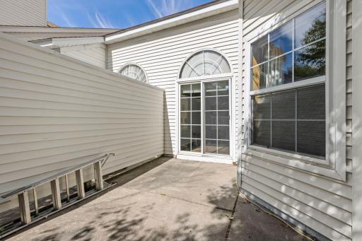 528 Queens Gate, New Brighton, MN 55112