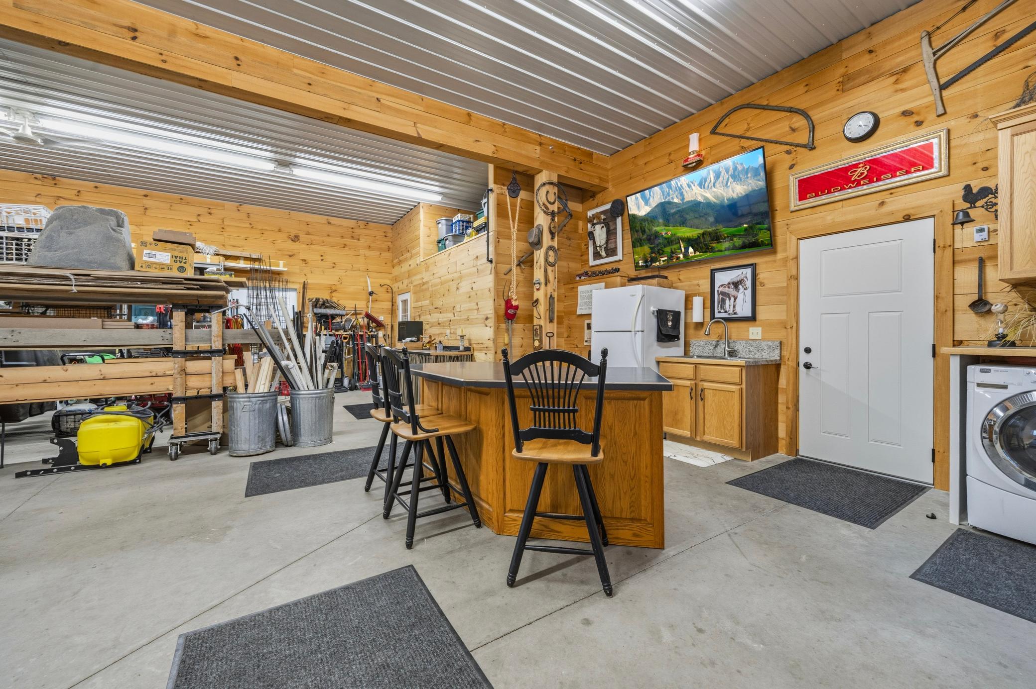 Shop Bar