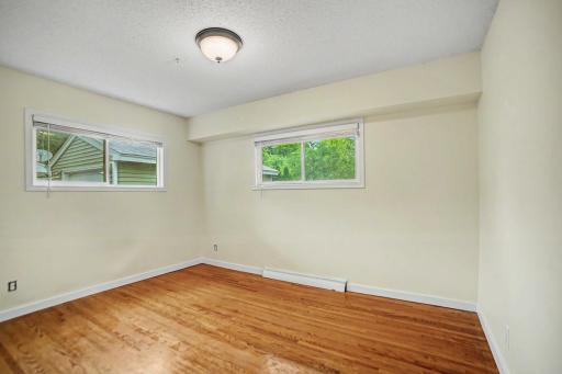 3674 Mcknight Road N, Saint Paul, MN 55110