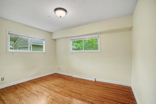 3674 Mcknight Road N, Saint Paul, MN 55110