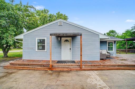 3674 Mcknight Road N, Saint Paul, MN 55110