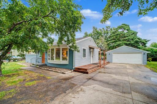 3674 Mcknight Road N, Saint Paul, MN 55110