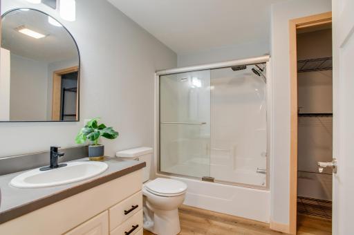 718 N Sedona Drive, West Fargo, ND 58078