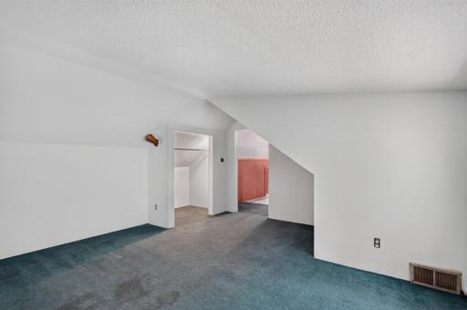 1405 S Darling Drive NW, Alexandria, MN 56308