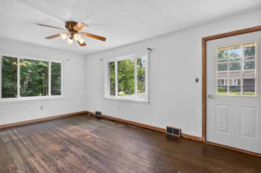 1405 S Darling Drive NW, Alexandria, MN 56308
