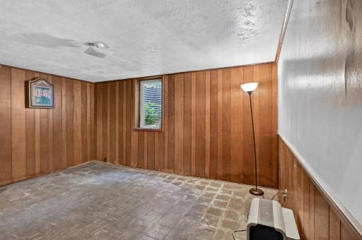 1405 S Darling Drive NW, Alexandria, MN 56308
